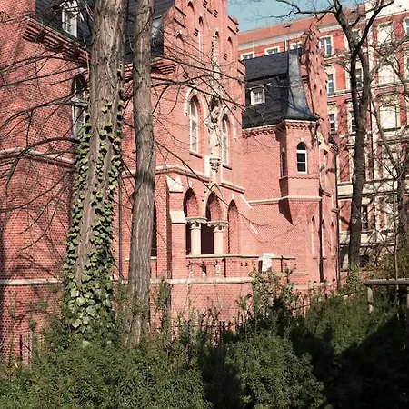 Energetic In Center! דירה *