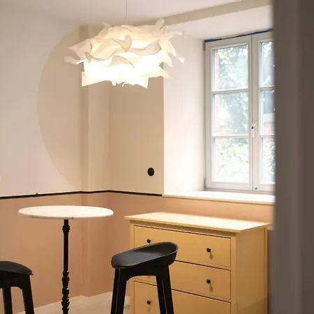 דירה Energetic In Center!