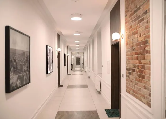 Energetic In Center! 아파트 브로츠와프