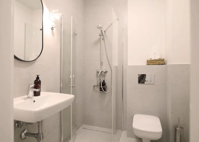 Energetic In Center! *