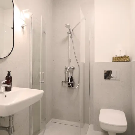 Energetic In Center! *